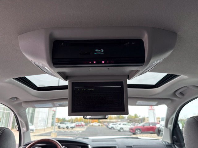 Used 2019 Toyota Sequoia Platinum AWD/4WD image 30
