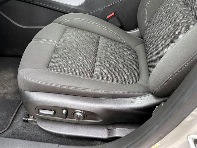 Used 2021 Chevrolet Blazer LT image 18