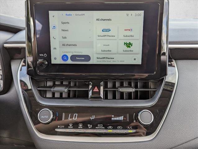 Used 2025 Toyota Corolla LE image 14