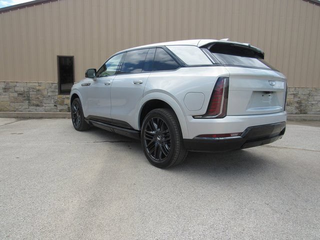 New 2025 Cadillac Escalade IQ Sport 1 w/ LPO, ONYX Package AWD/4WD image 9