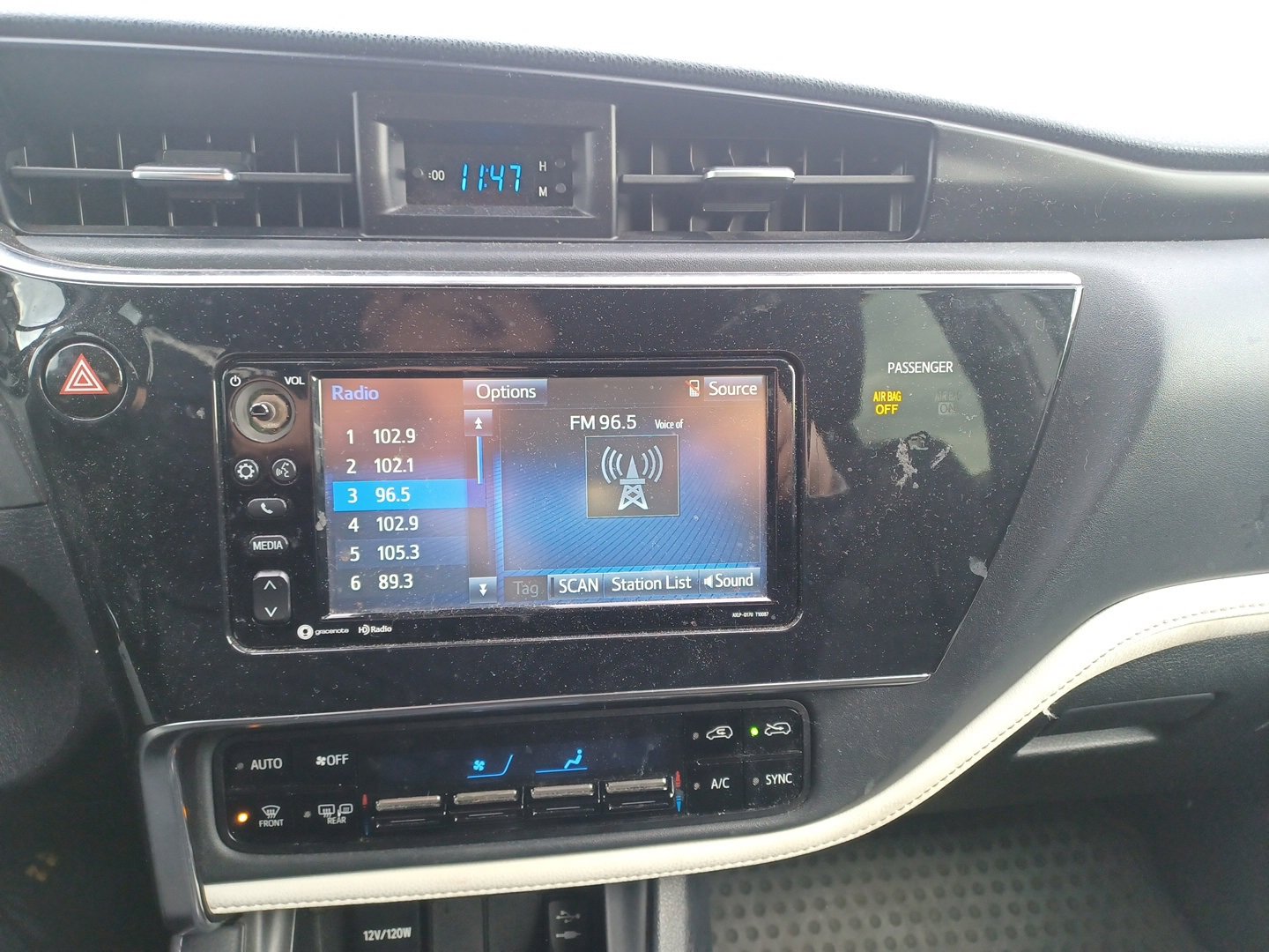 Used 2018 Toyota Corolla iM w/ All-Weather Mat Package image 9