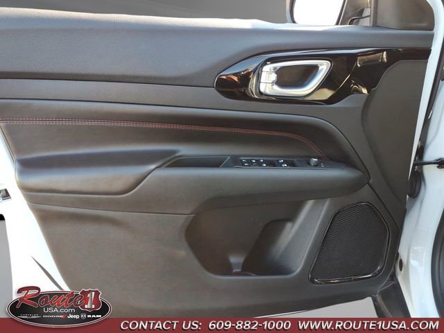 Used 2024 Jeep Compass Trailhawk image 22