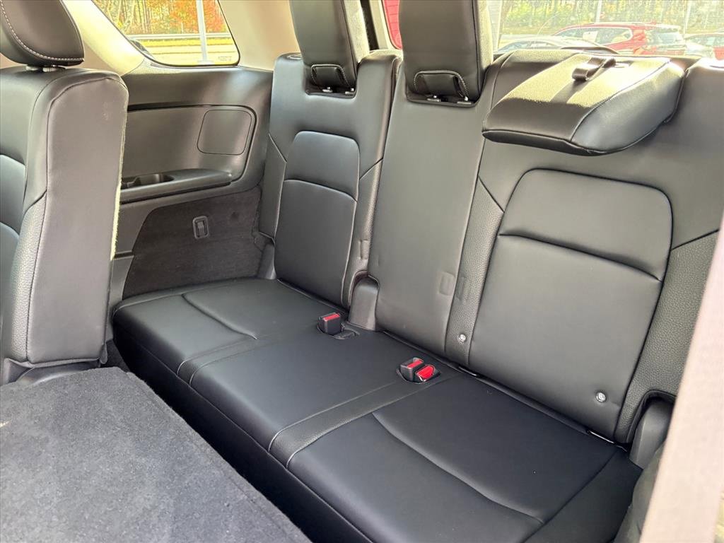 Used 2024 Nissan Pathfinder SL image 21