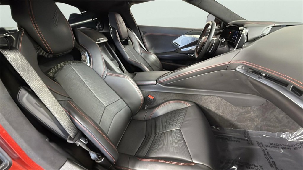 Used 2022 Chevrolet Corvette Stingray Premium Cpe w/ Z51 Performance Package image 31