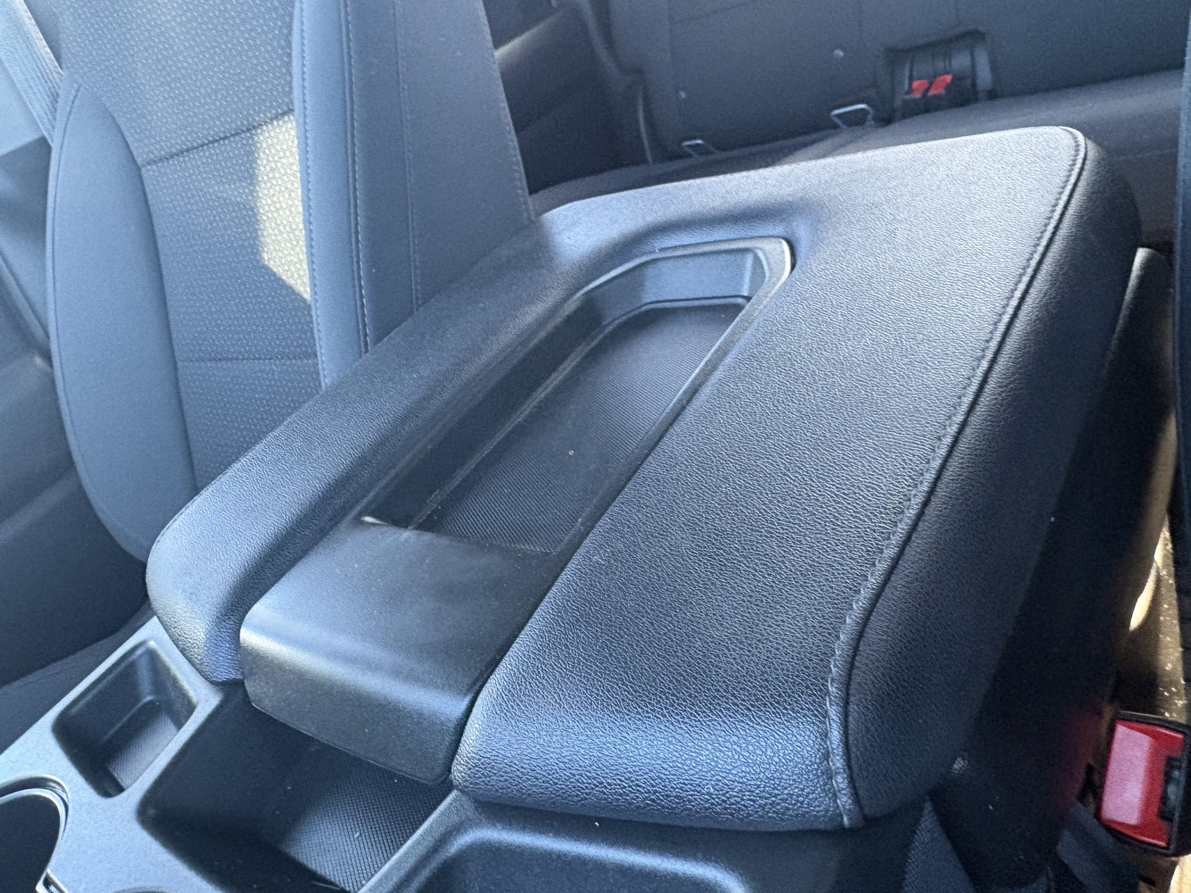 Used 2021 Chevrolet Silverado 2500 Custom w/ Custom Value Package image 27