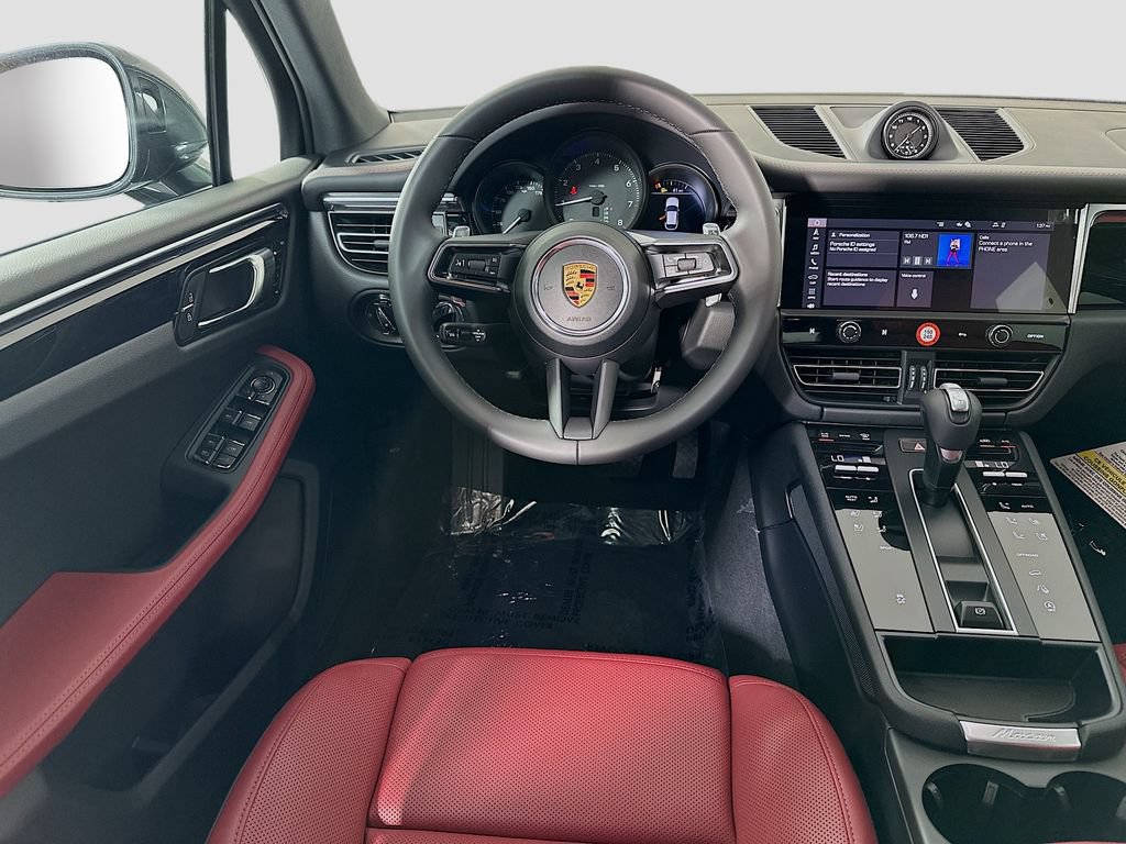 New 2026 Porsche Macan AWD/4WD image 25