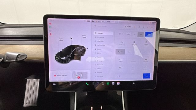 Used 2018 Tesla Model 3 Long Range RWD image 23
