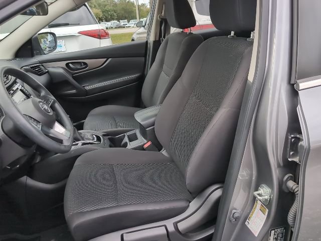 Used 2019 Nissan Rogue Sport S image 9