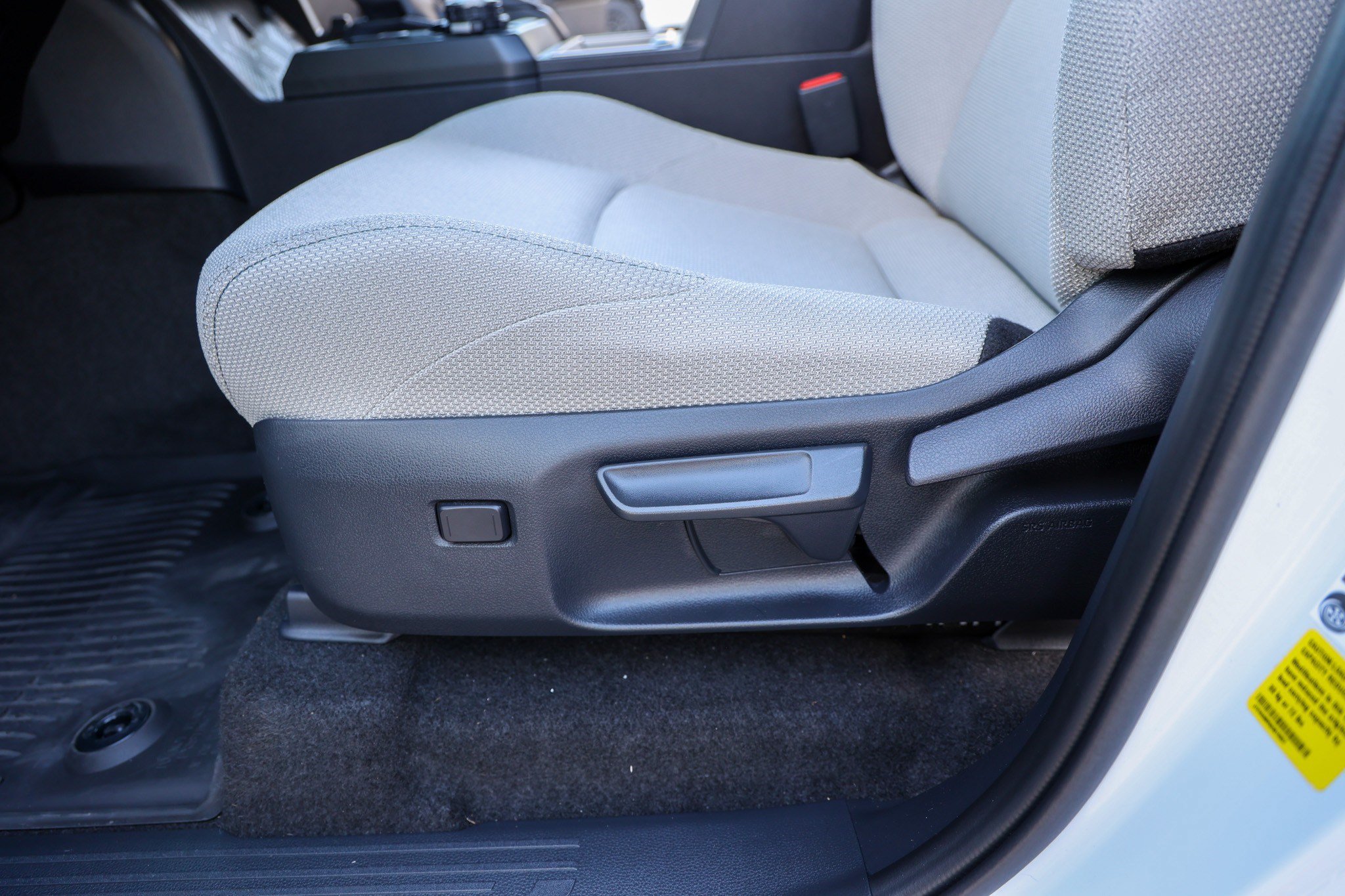 Certified 2025 Toyota 4Runner SR5 AWD/4WD image 29