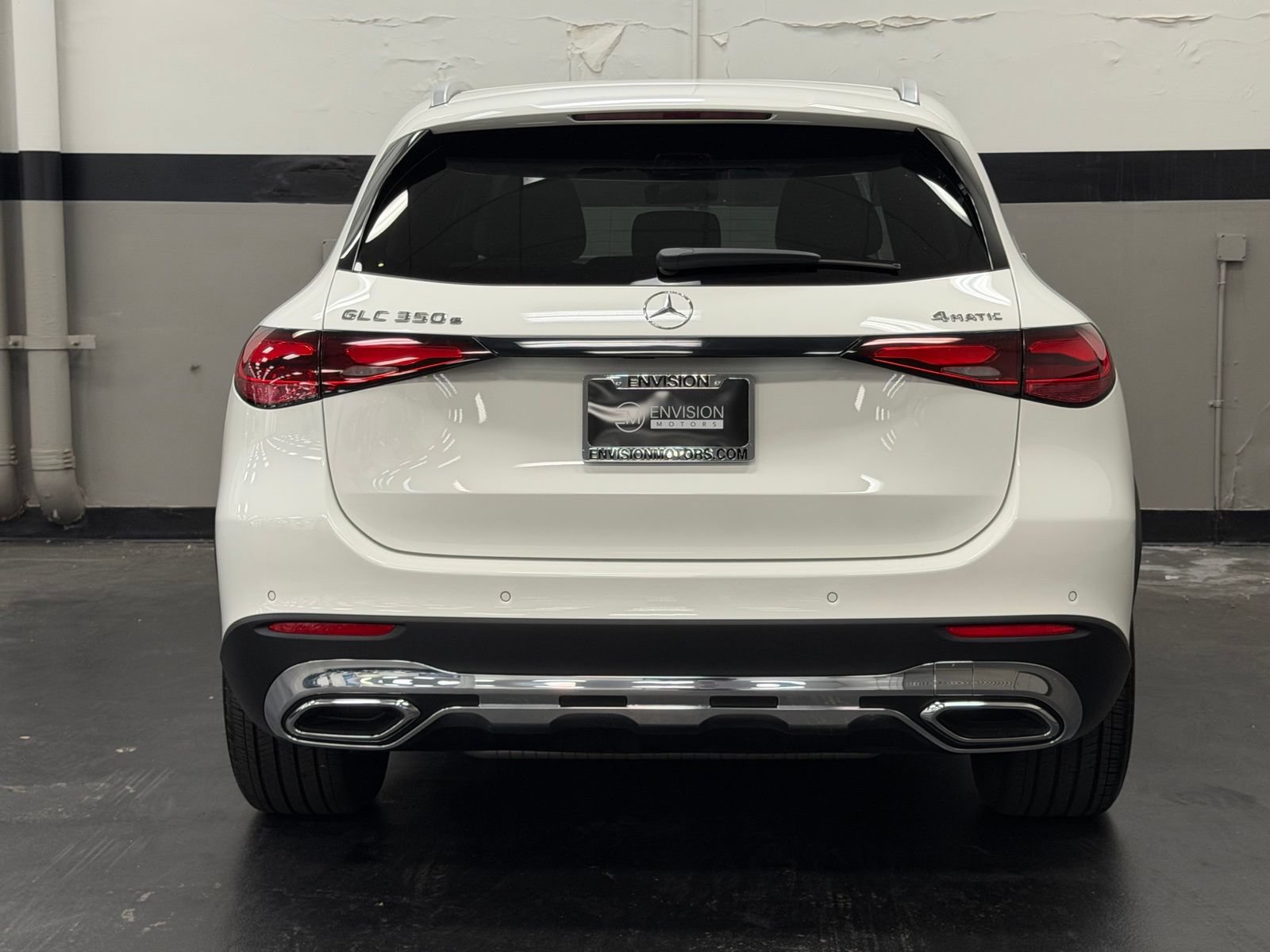 Used 2025 Mercedes-Benz GLC 350e 4MATIC image 10