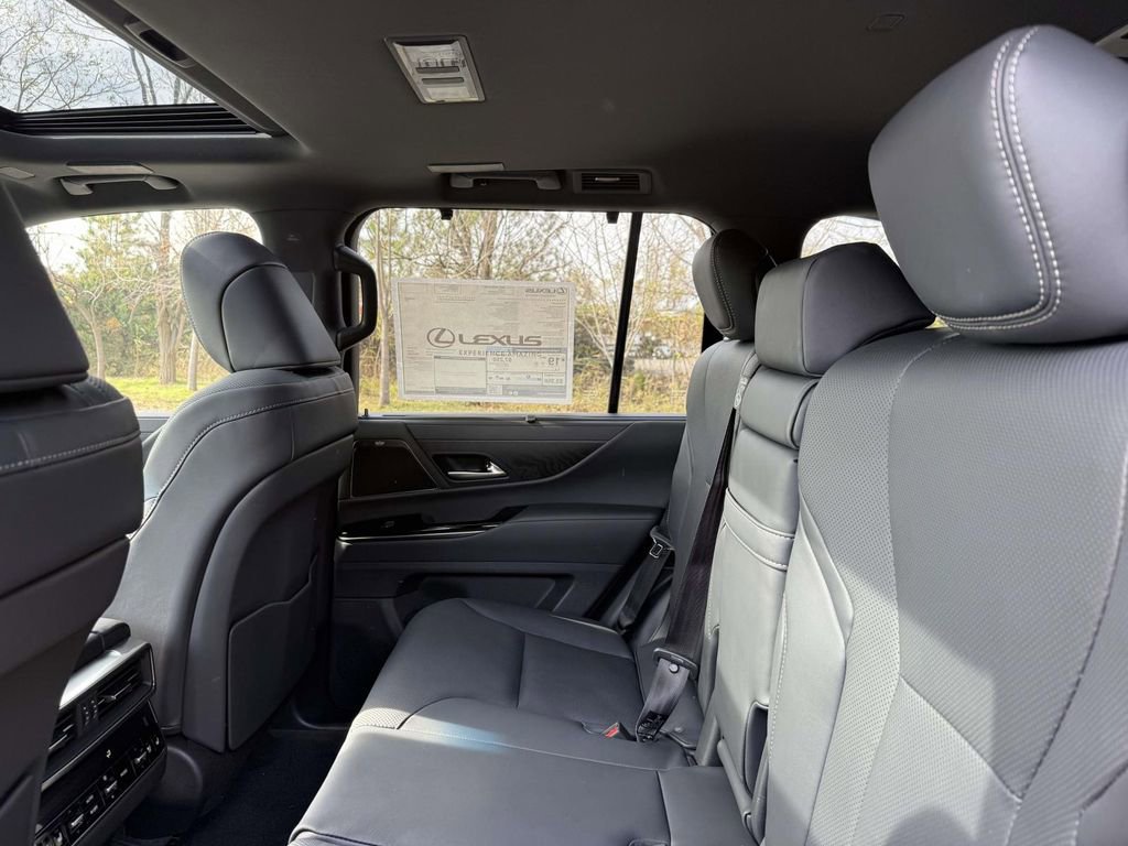 New 2025 Lexus LX 600 4WD w/ Luxury Package image 13