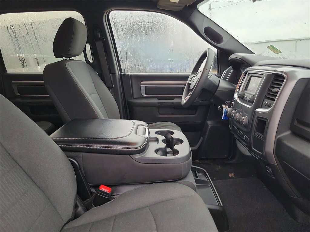 Used 2024 RAM 1500 Classic Warlock image 32