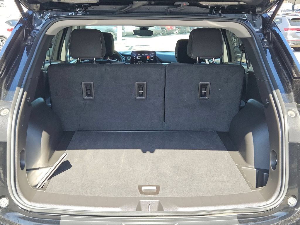 Used 2025 Chevrolet Blazer LT FWD image 27