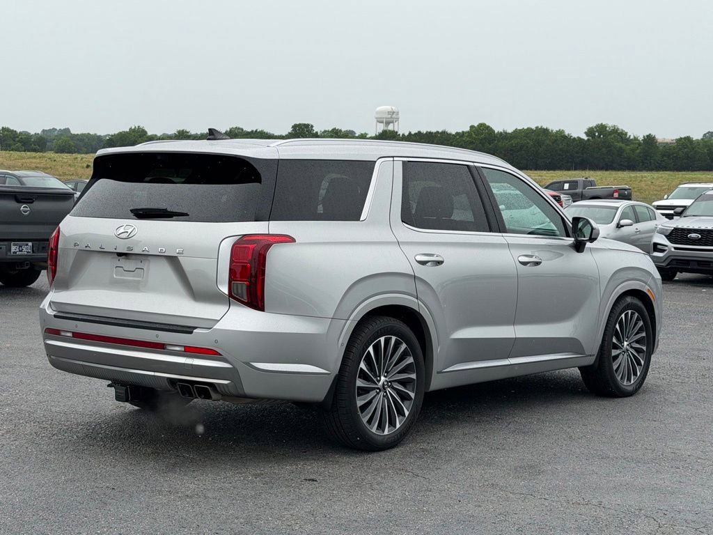 Used 2023 Hyundai Palisade Calligraphy FWD image 5