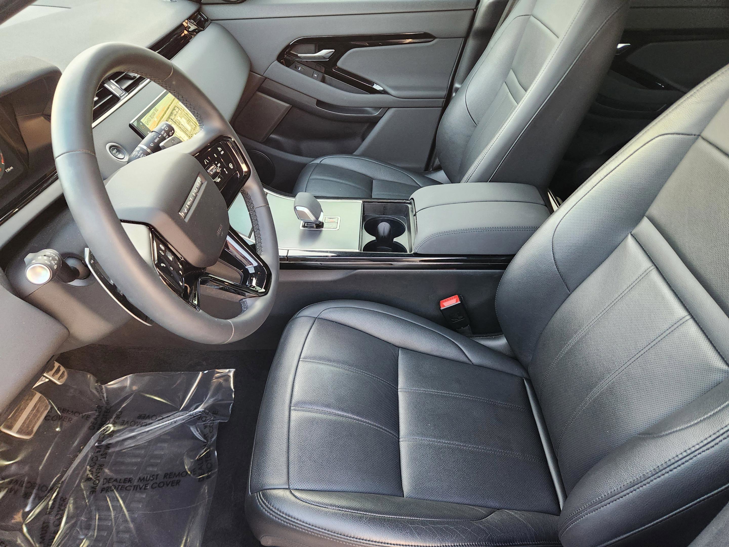 Certified 2025 Land Rover Range Rover Evoque Dynamic SE AWD/4WD image 8