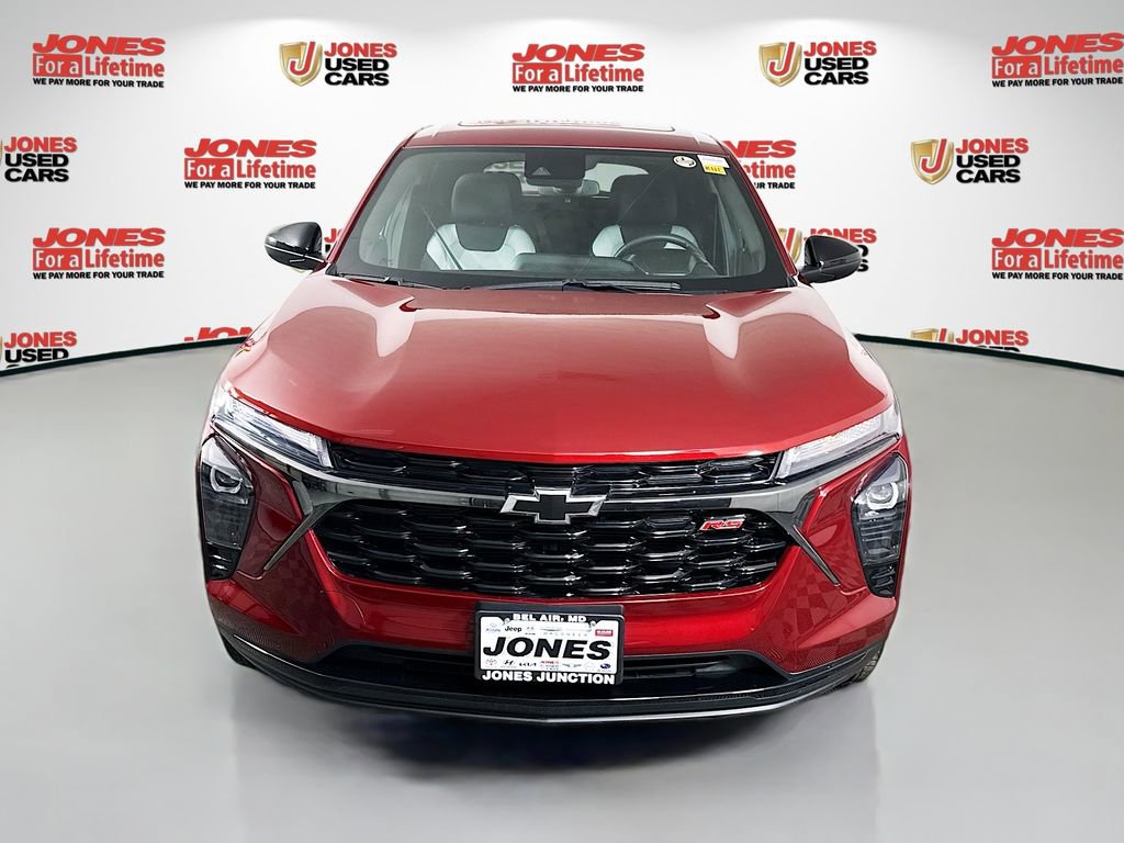 Used 2025 Chevrolet Trax RS w/ Sunroof Package image 12