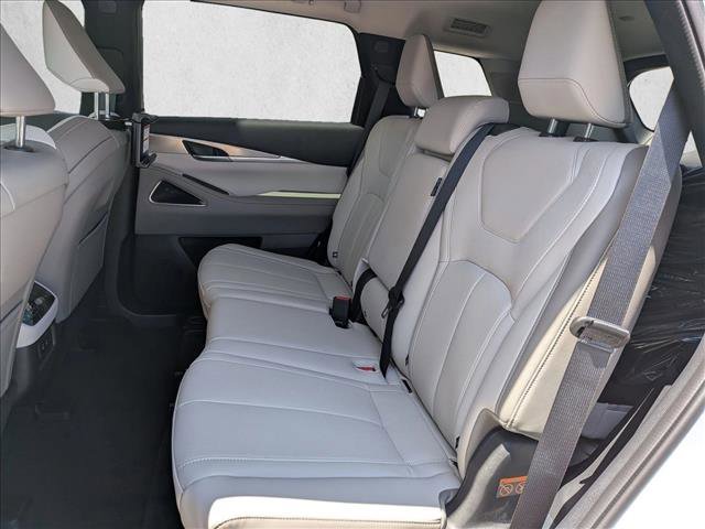 New 2027 INFINITI QX60 Luxe FWD image 16