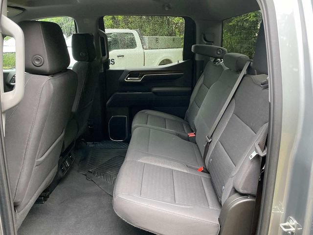 Used 2023 Chevrolet Silverado 1500 LT AWD/4WD image 9