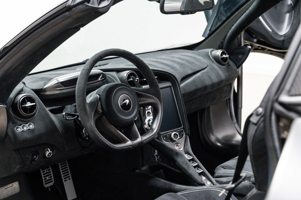 Used 2022 McLaren 765LT RWD image 6