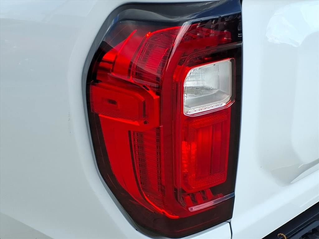 Used 2024 GMC Canyon AT4 w/ Technology Package image 12