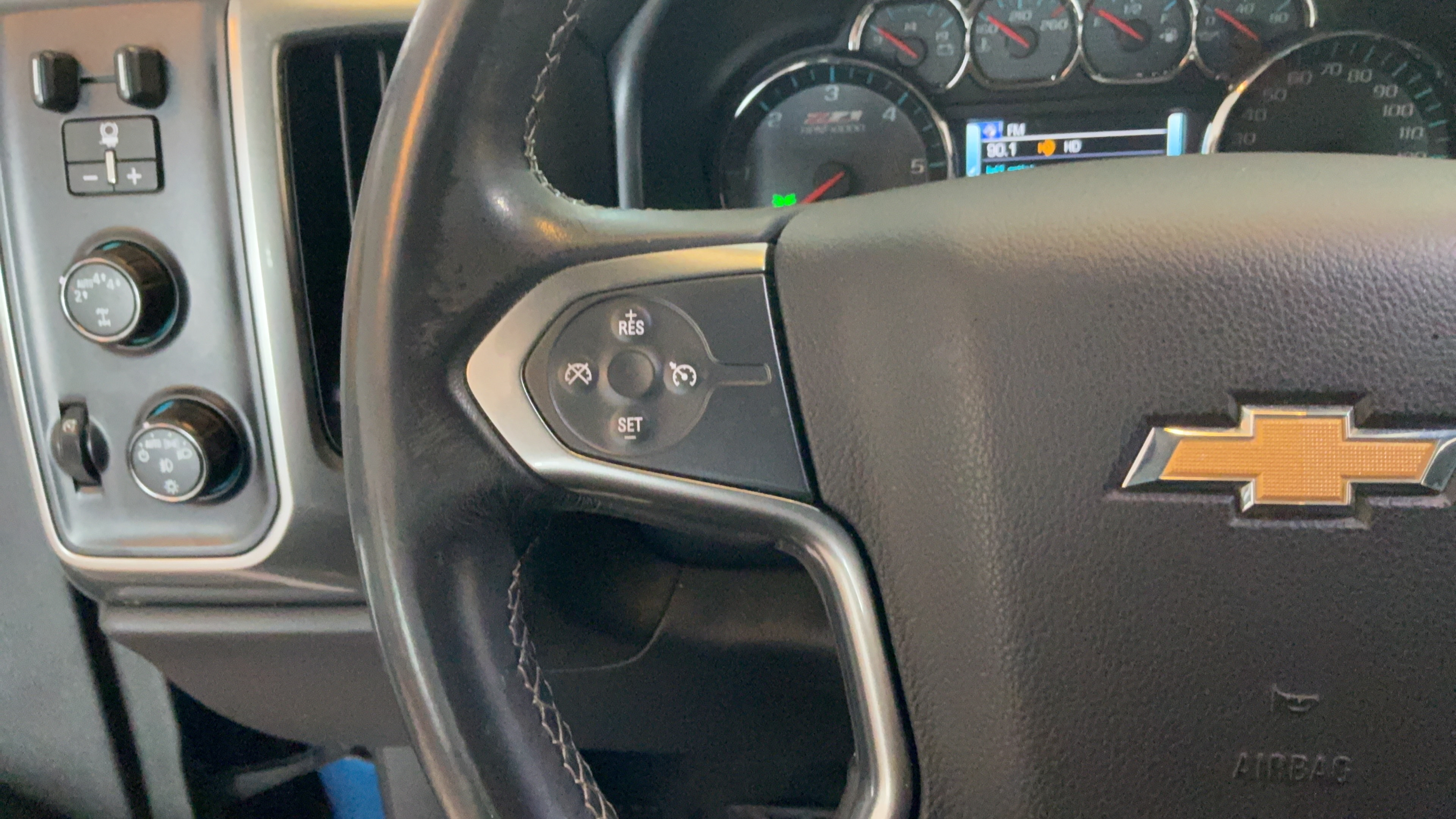Used 2018 Chevrolet Silverado 1500 LT w/ All Star Edition AWD/4WD image 16