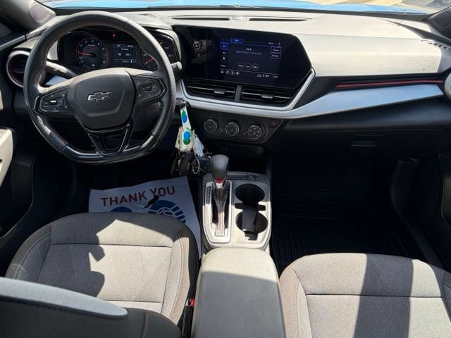 Used 2024 Chevrolet Trax RS FWD image 30