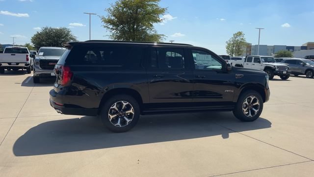 New 2026 GMC Yukon XL AT4 Ultimate AWD/4WD image 2