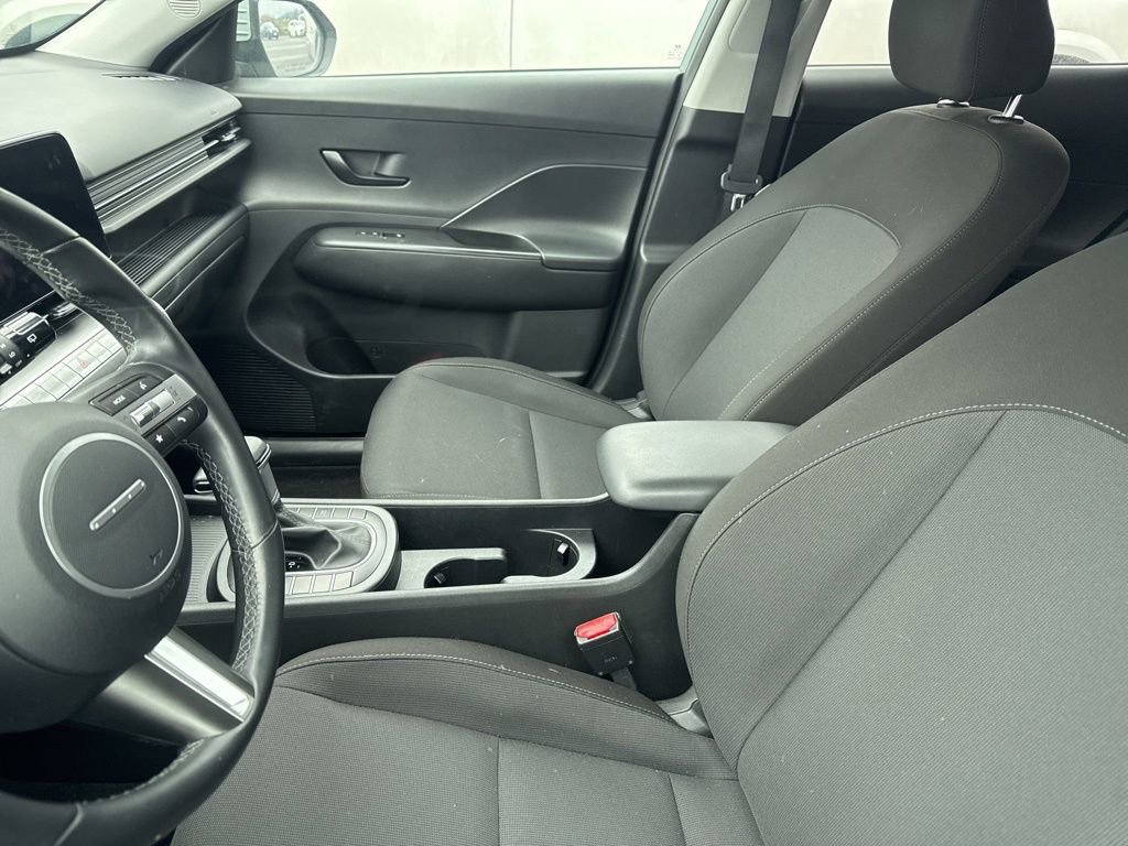 Used 2024 Hyundai Kona SEL image 8