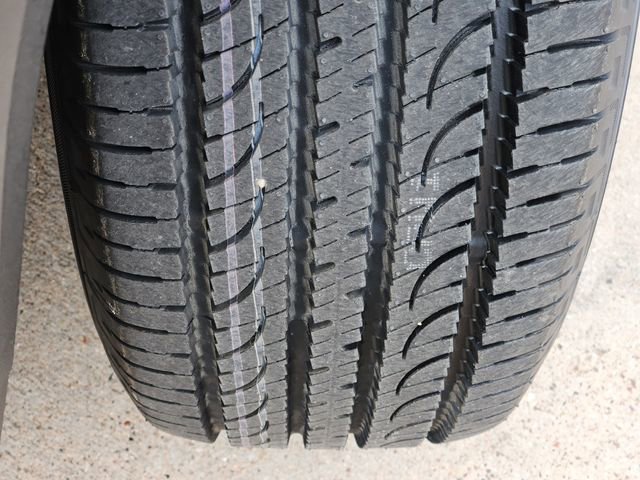 Used 2018 Jeep Renegade Limited w/ UConnect 8.4 Nav Group image 10