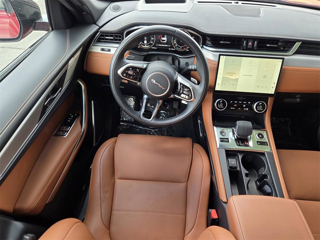 Used 2025 Jaguar F-PACE R-Dynamic S image 12