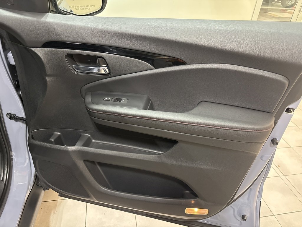 New 2026 Honda Ridgeline Black Edition image 19