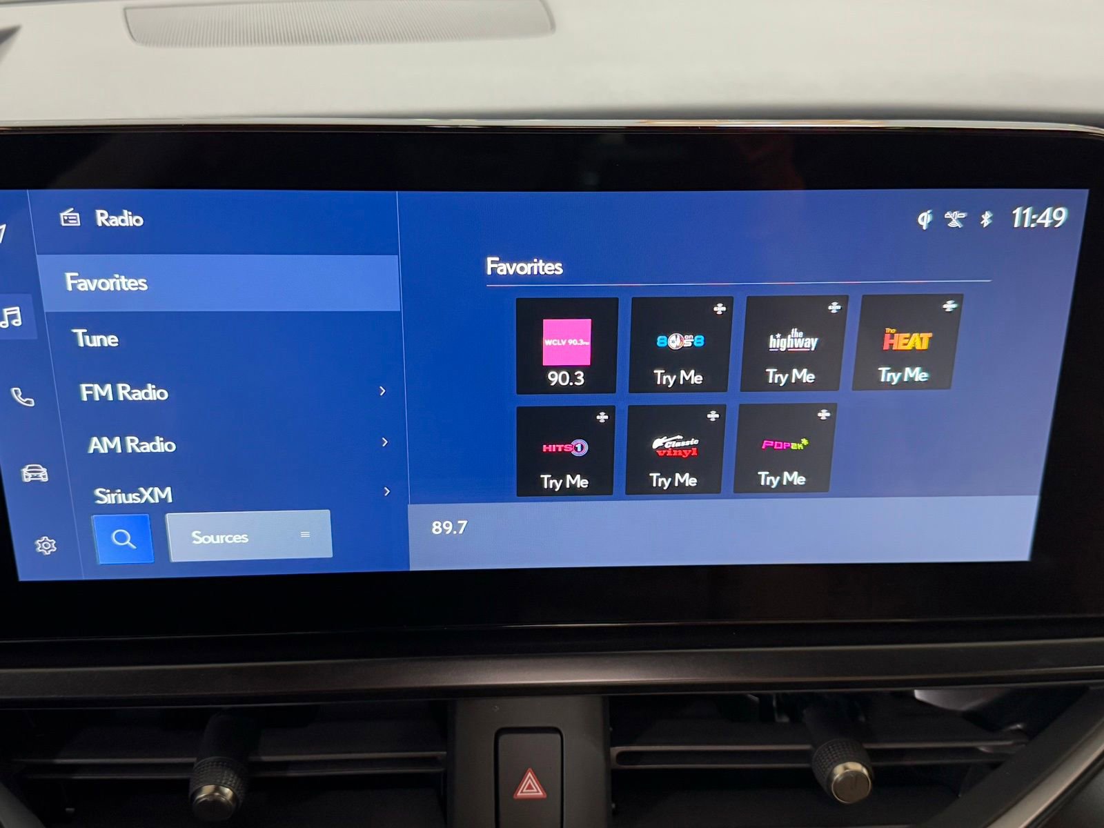 Used 2025 Lexus UX 300h AWD image 26