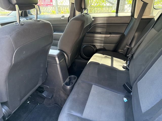 Used 2014 Jeep Patriot Latitude w/ Sun/Sound Group AWD/4WD image 13