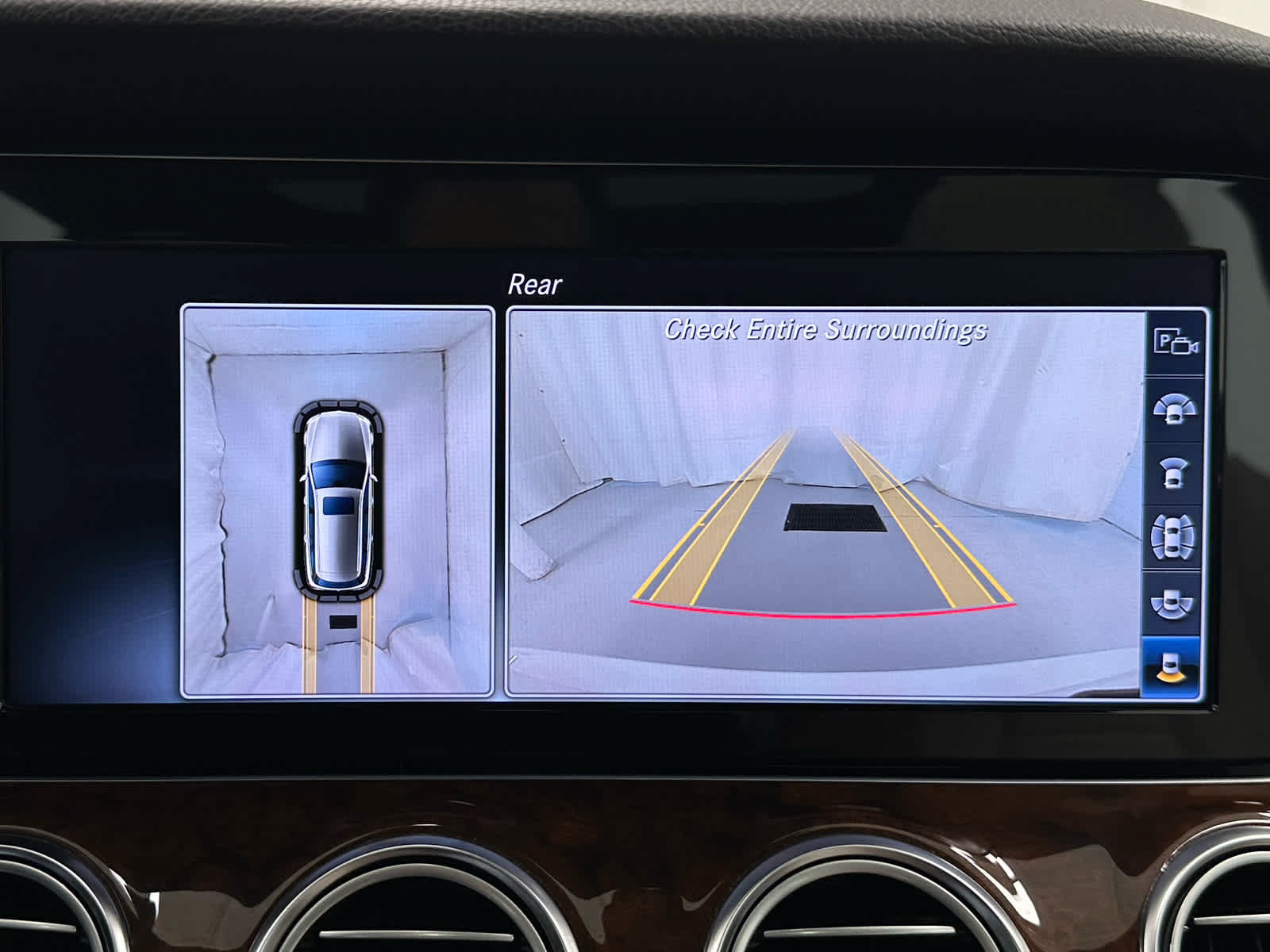 Used 2019 Mercedes-Benz E 450 4MATIC Wagon image 36