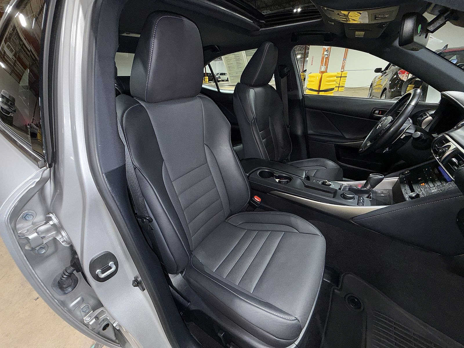 Used 2019 Lexus IS 300 F Sport w/ F Sport Package AWD/4WD image 15