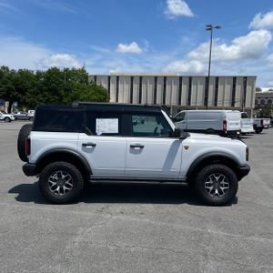 Used 2024 Ford Bronco Badlands AWD/4WD image 15