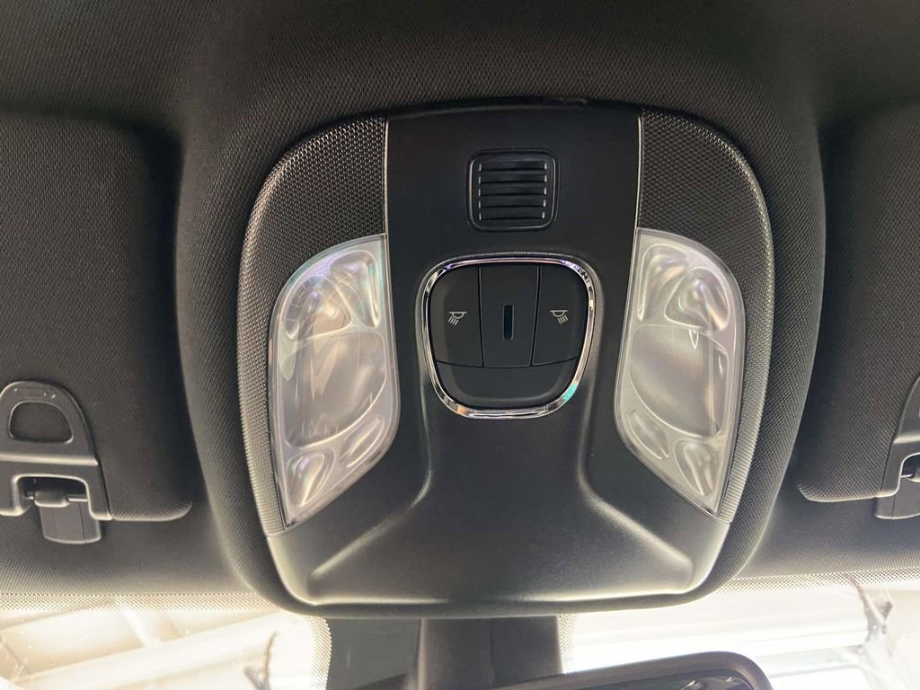 New 2026 Jeep Compass Latitude image 13