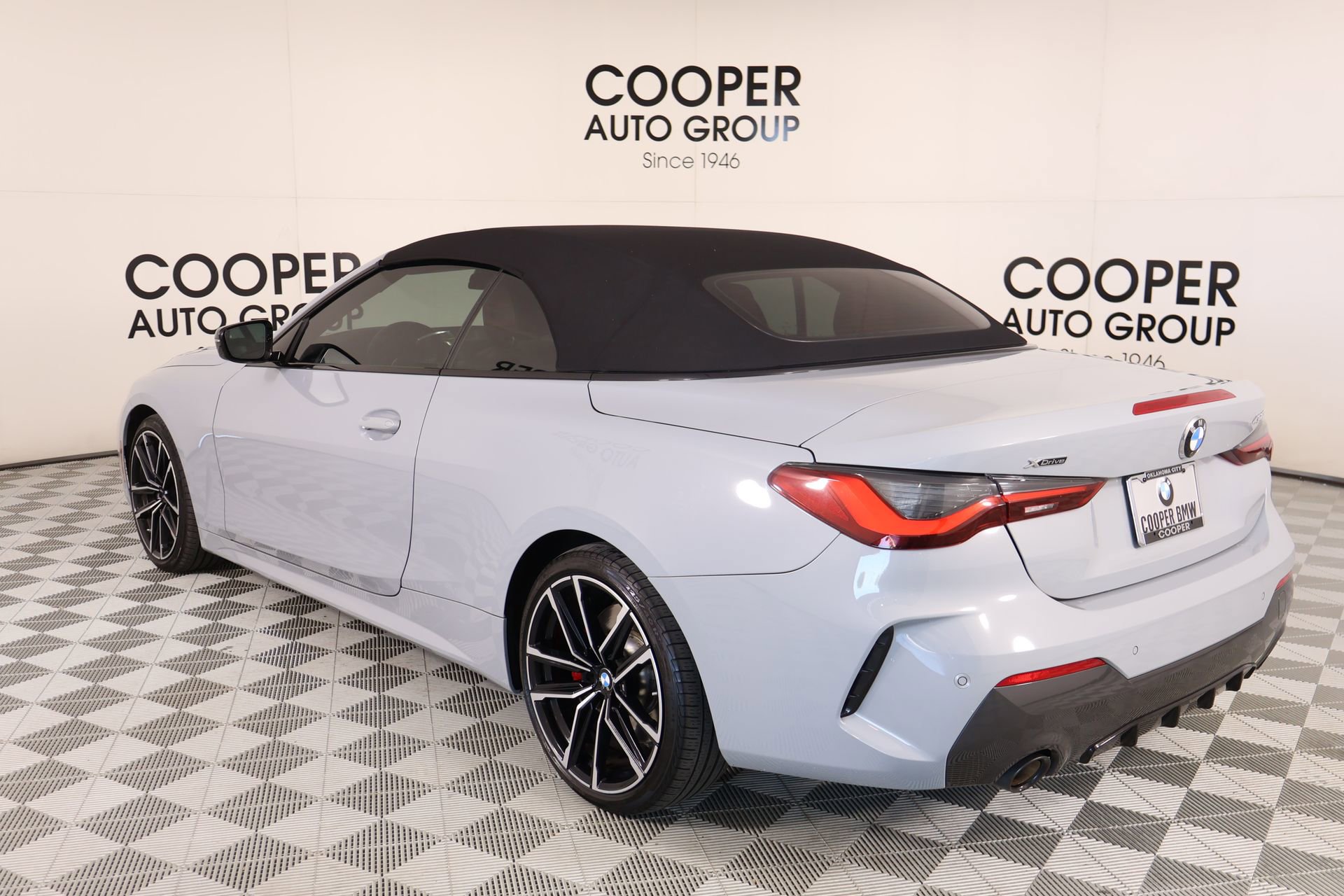 Used 2023 BMW 430i xDrive Convertible w/ M Sport Package AWD/4WD image 22