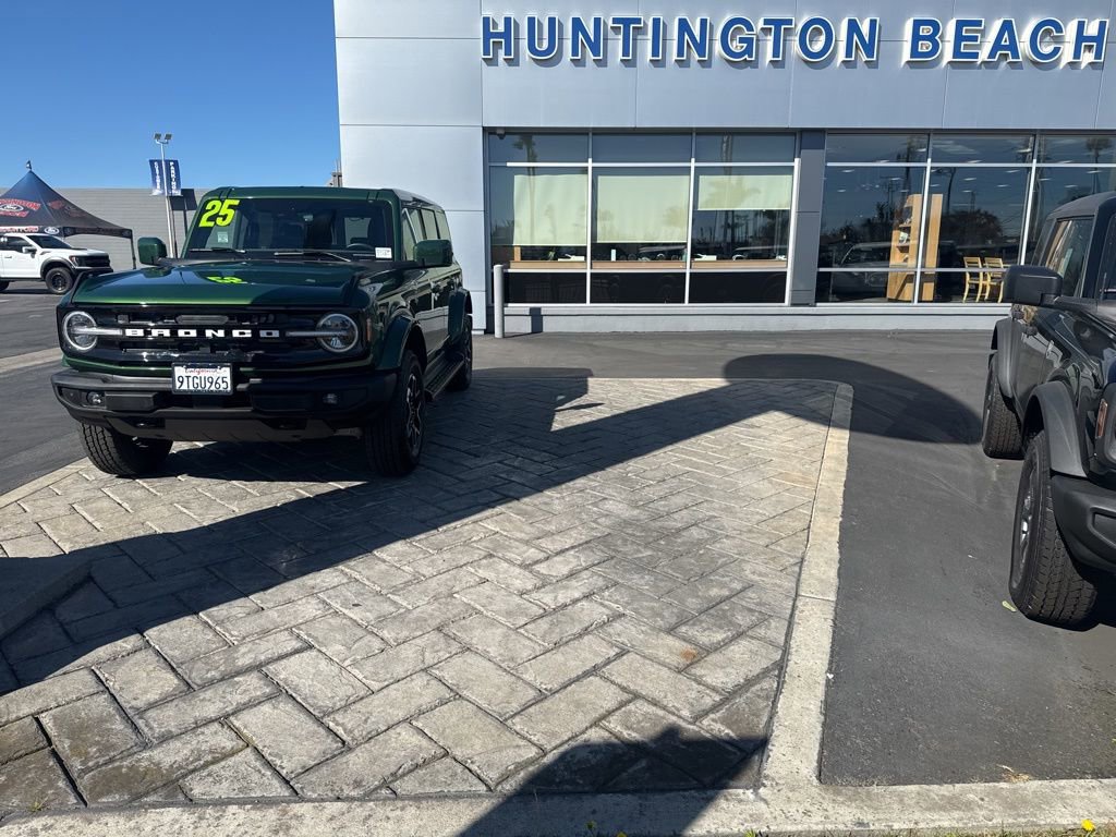 Used 2025 Ford Bronco Outer Banks image 20