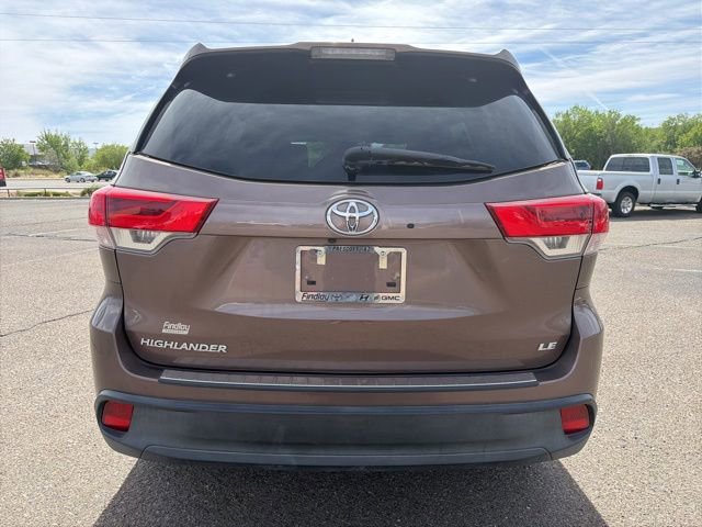 Used 2018 Toyota Highlander Plus FWD image 3