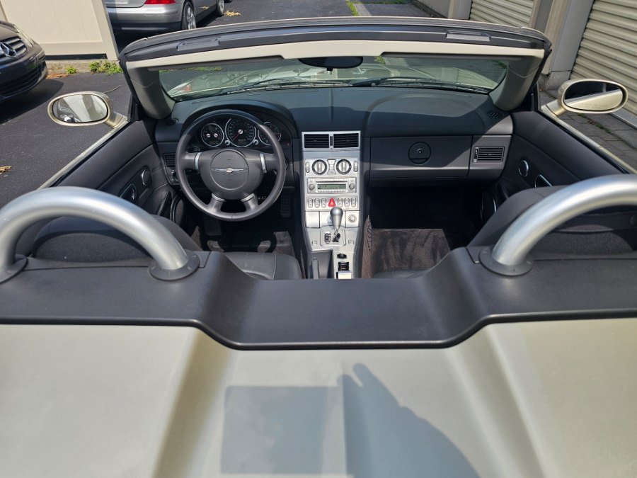 Used 2008 Chrysler Crossfire Limited RWD image 20