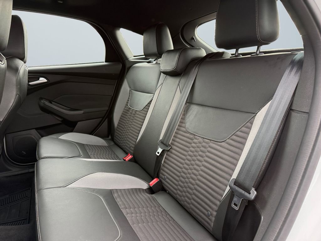 Used 2018 Ford Focus ST w/ Equipment Group 401A image 13