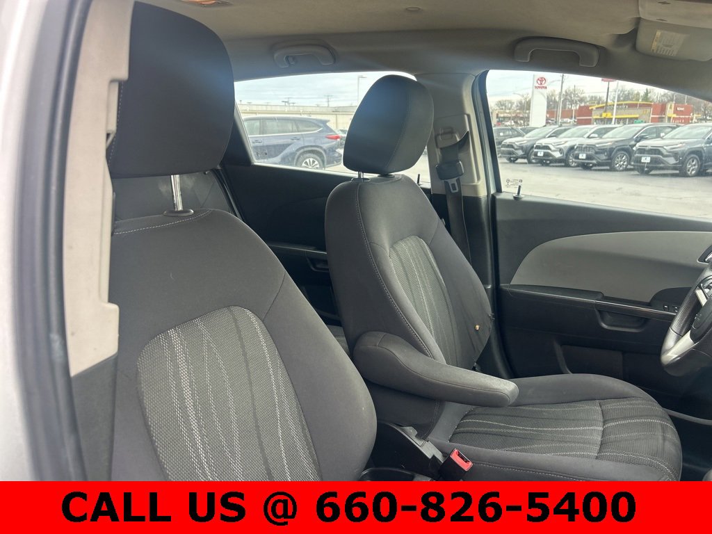 Used 2014 Chevrolet Sonic LT image 6