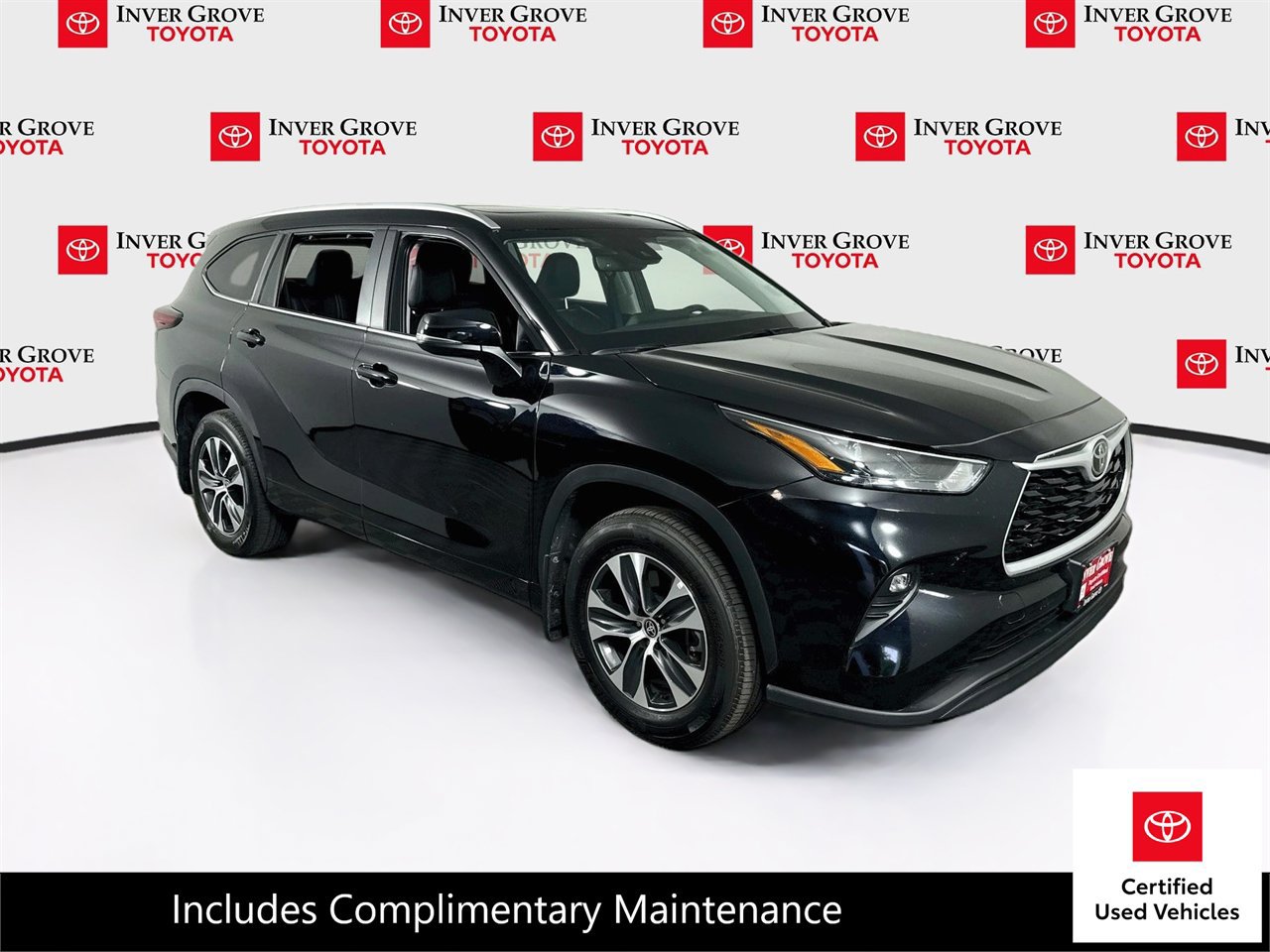 Certified 2026 Toyota Highlander XLE AWD/4WD image 3