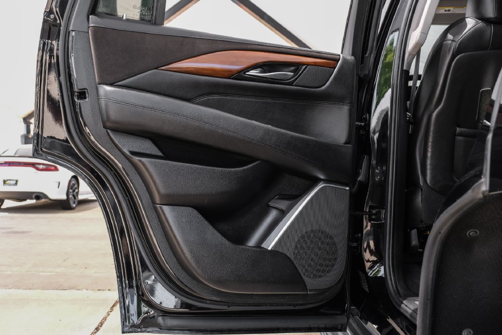 Used 2020 Cadillac Escalade 2WD image 52