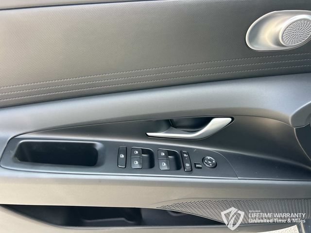 New 2026 Hyundai Elantra SE FWD image 23
