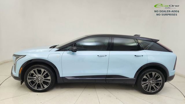 Used 2025 Cadillac Optiq Sport 2 image 10