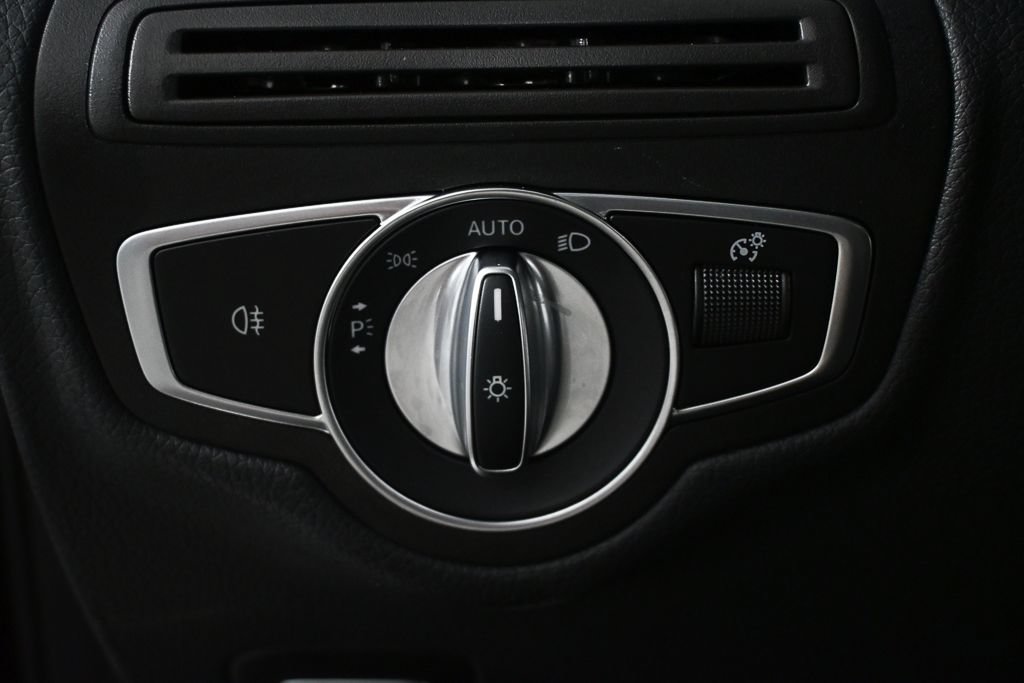 Certified 2022 Mercedes-Benz GLC 300 4MATIC image 9
