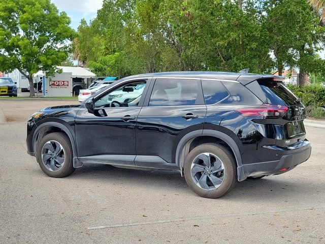 Used 2026 Nissan Rogue SV FWD image 8