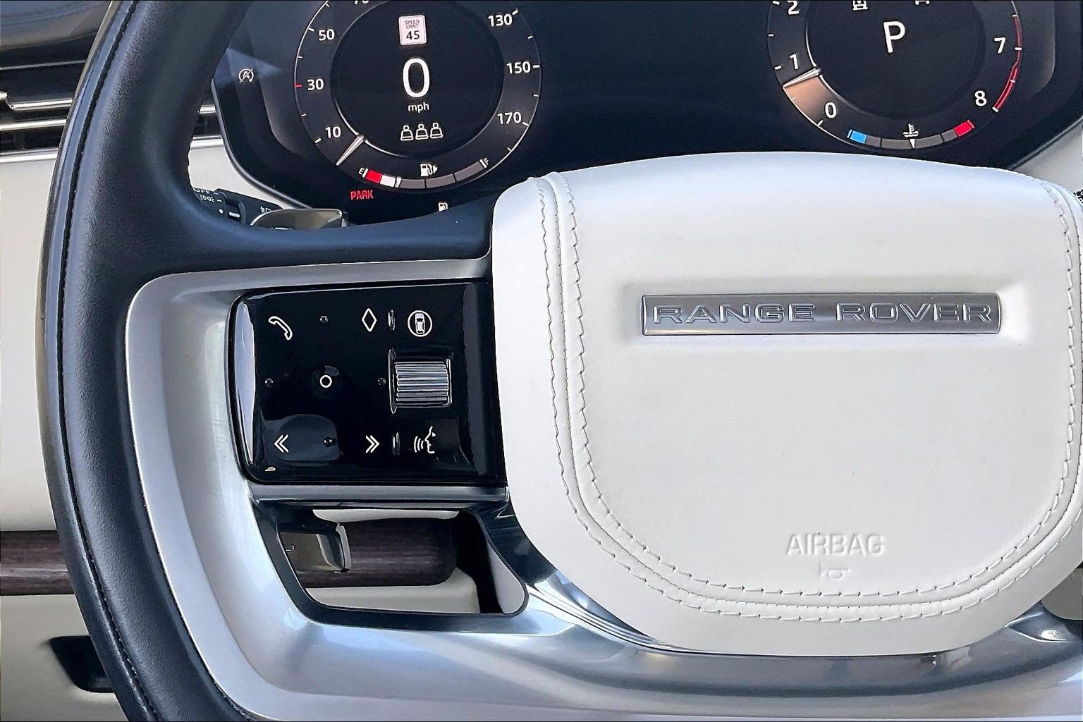Certified 2024 Land Rover Range Rover SE AWD/4WD image 23